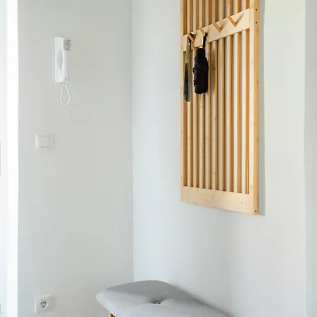Boho Living With Free Parking By Hero Homes غراتس