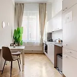 Apartment Boho Living - Historic Center With Free Parking By Hero Homes *