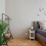 Boho Living - Historic Center With Free Parking By Hero Homes Graz