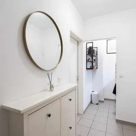 Boho Living Altstadt - Free Parking By Hero Homes