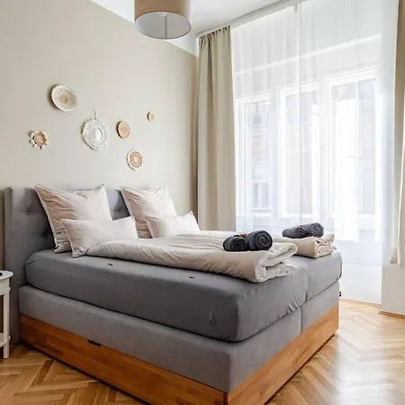 Boho Living With Free Parking By Hero Homes Apartmán Štýrský Hradec