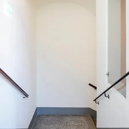 Boho Living With Free Parking By Hero Homes
