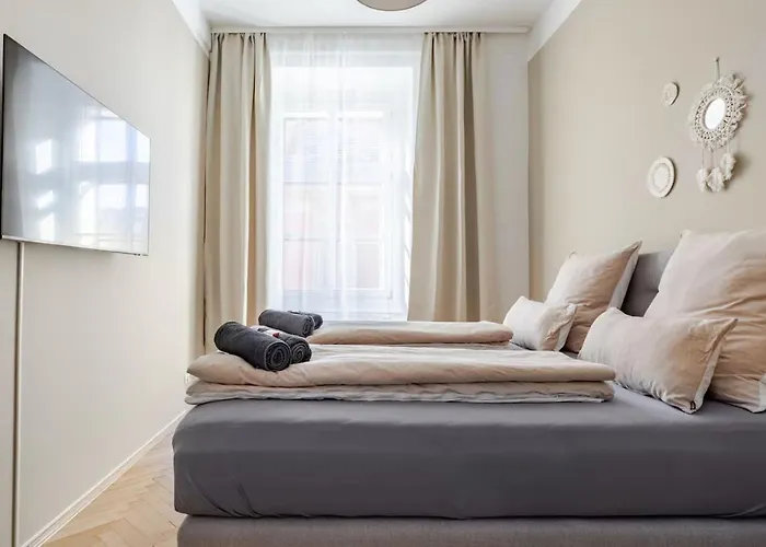 Boho Living - Historic Center With Free Parking By Hero Homes Apartmán